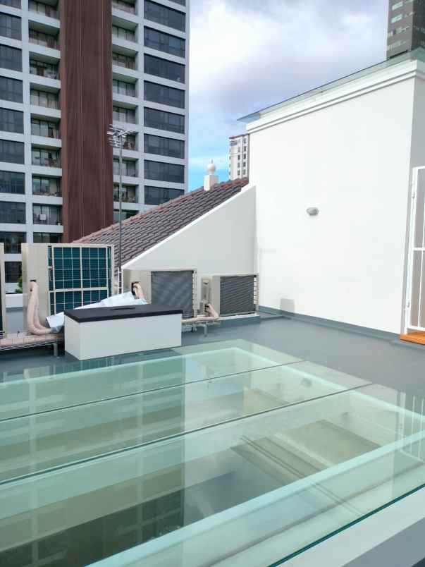 rumah baru jakarta selatan kebayoran