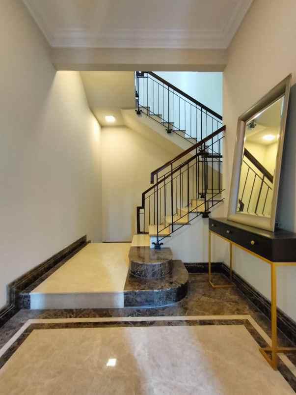 rumah baru jakarta selatan kebayoran