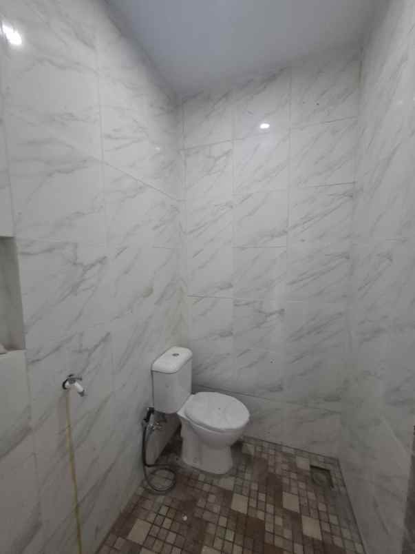 rumah baru non cluster di jatiwaringin bekasi