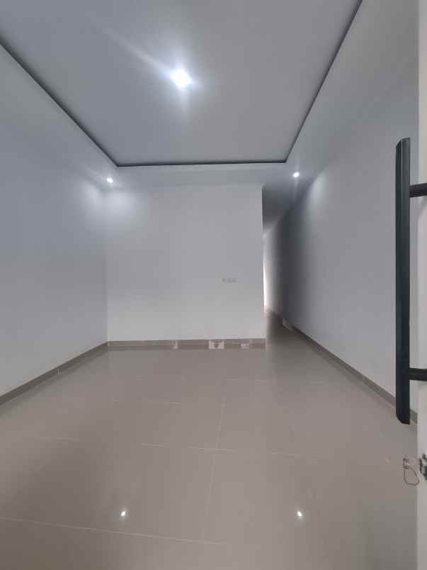 rumah baru non cluster di jatiwaringin bekasi