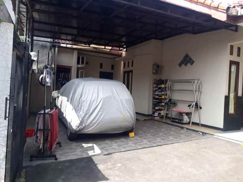 rumah cantik 1 lt 1 3 m di beji tanah baru depok