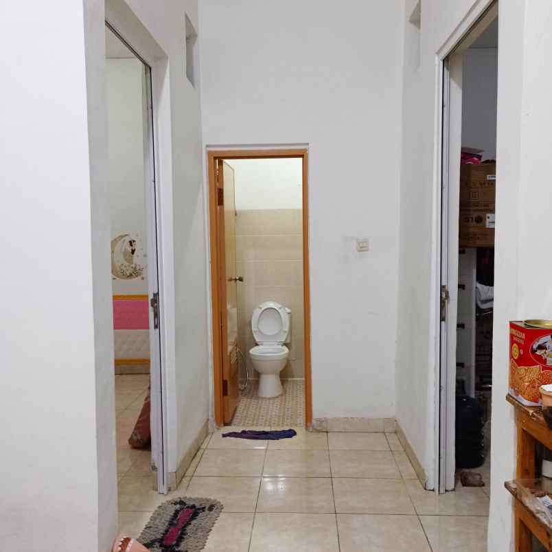 rumah cantik strategis di cluster golden city sepatan