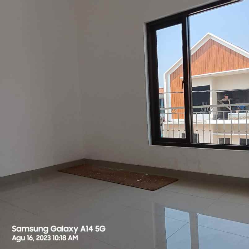 rumah cluster baru dekat ke cikunir dan pekayon bekasi