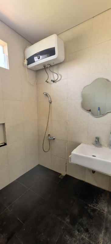 rumah cluster greenhill citraland utara full furnished