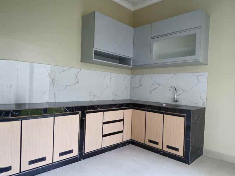 rumah dalam cluster exclusive di kebagusan