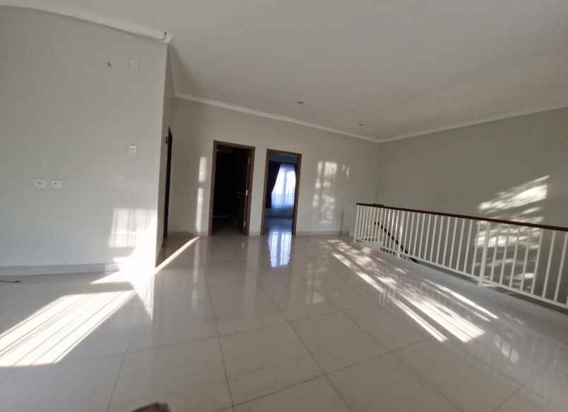rumah dalam cluster exclusive di kebagusan