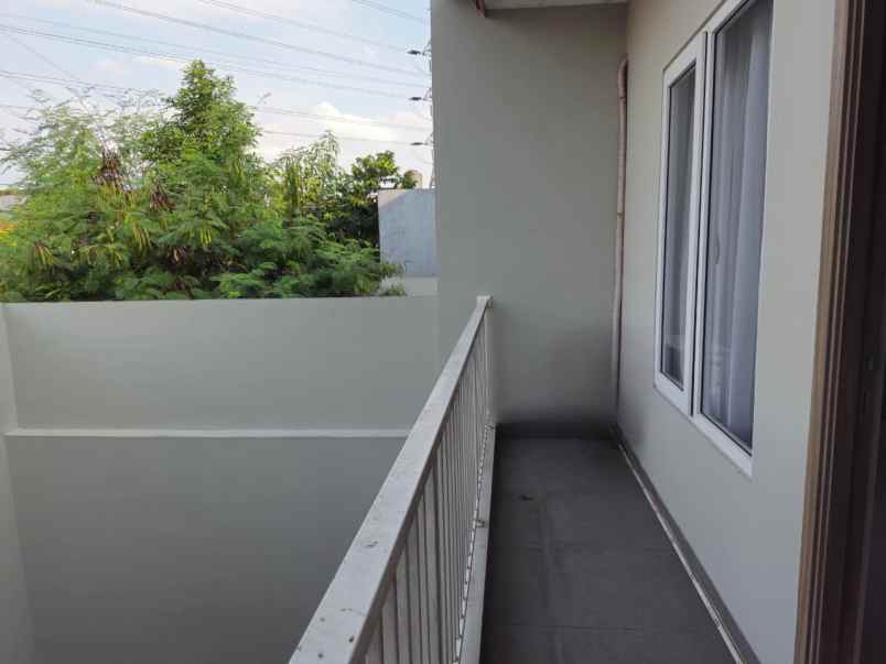 rumah dalam cluster exclusive di kebagusan