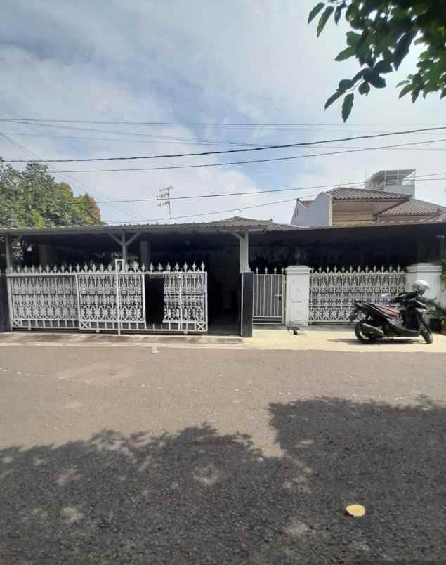 rumah dalam komplek di pulogebang jaktim
