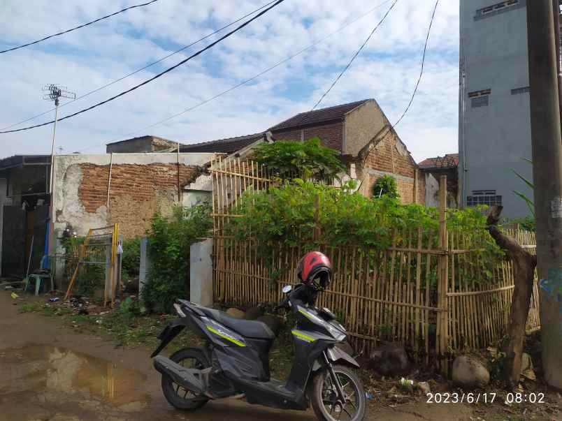 rumah dan tanah dijual murah lokasi bumi sari indah i