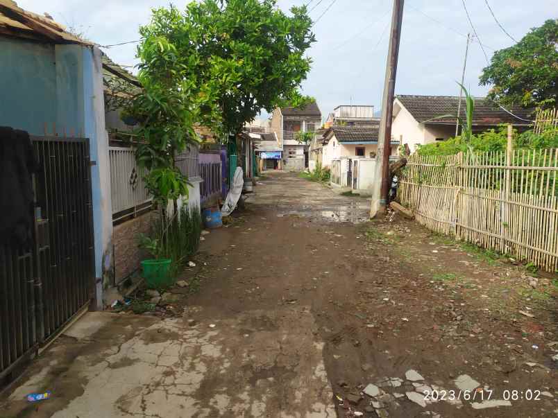 rumah dan tanah dijual murah lokasi bumi sari indah i