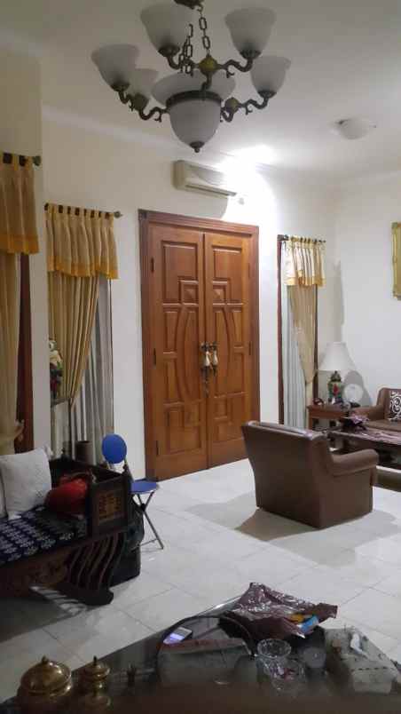 rumah dijual manyar tirtoyoso surabaya timur