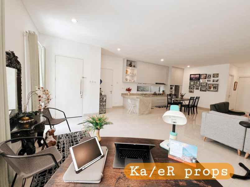 rumah dijual tenggilis joyo surabaya timur siap huni