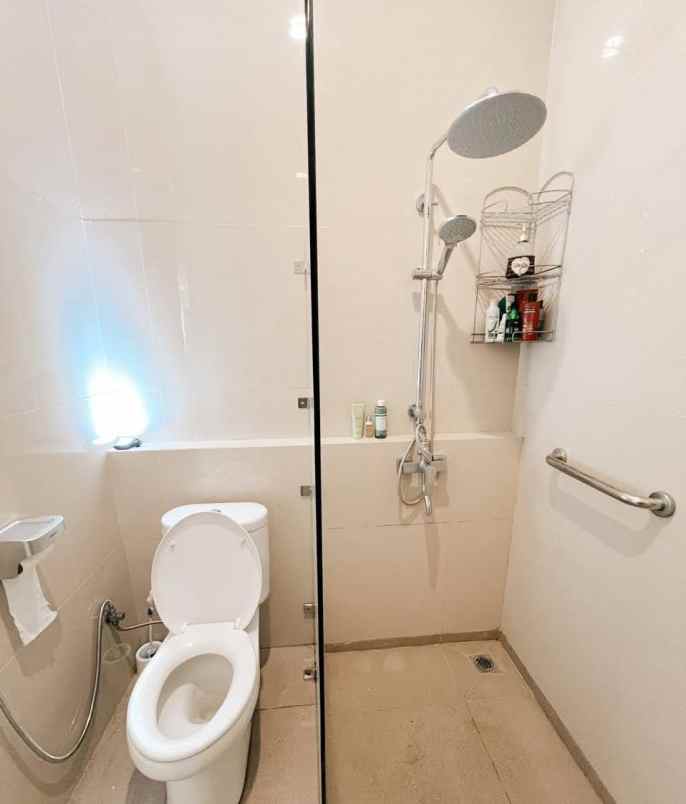 rumah dijual tenggilis joyo surabaya timur siap huni