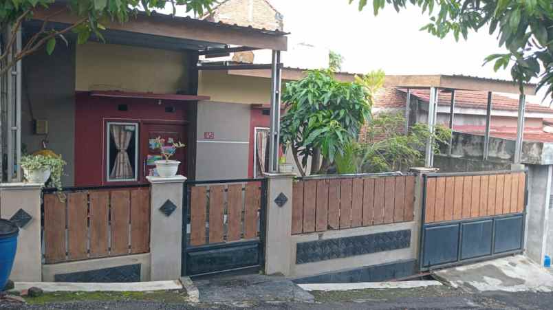 rumah gedawang banyumanik semarang