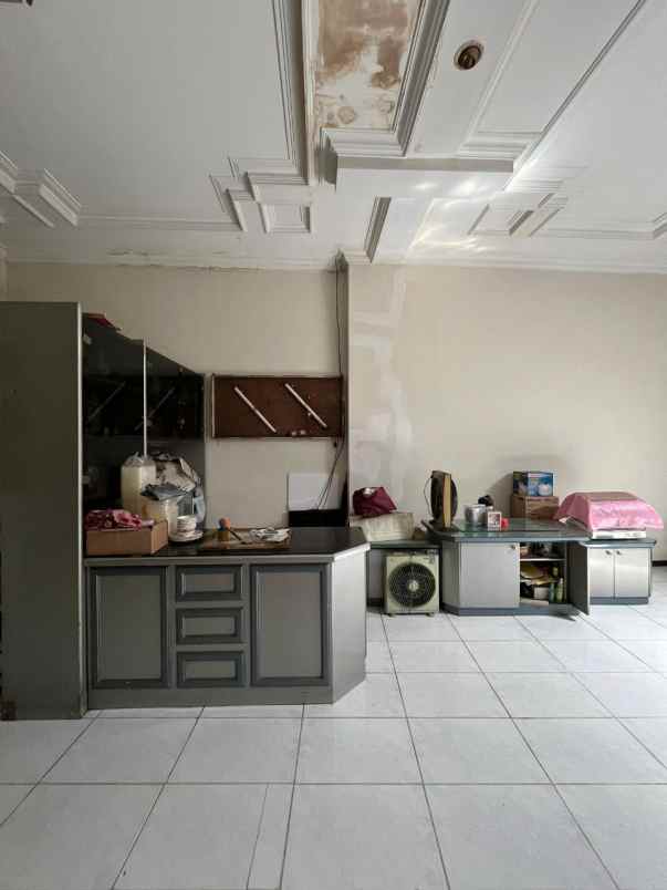 rumah gembong sawah barat selangkah ke pasar kapasan