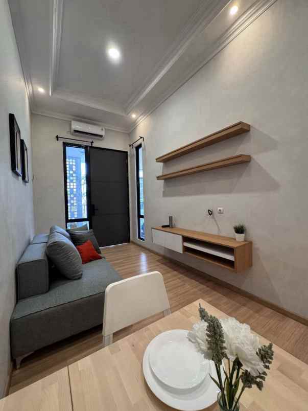 rumah griya asri pakuwon city minimalis full furnish