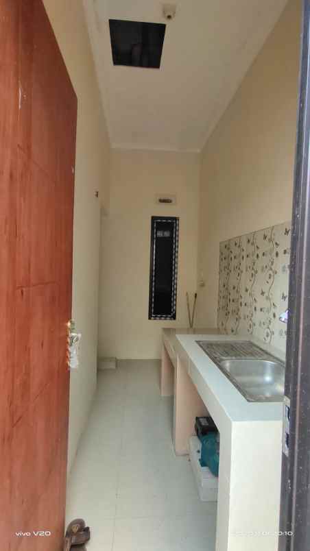 rumah jalan raya ragajaya