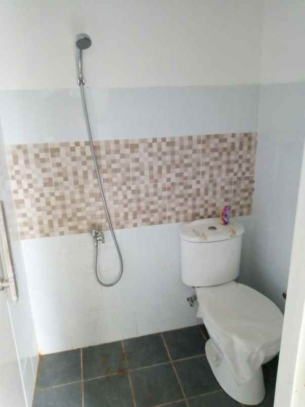 rumah jl bojong jengkol cilebut