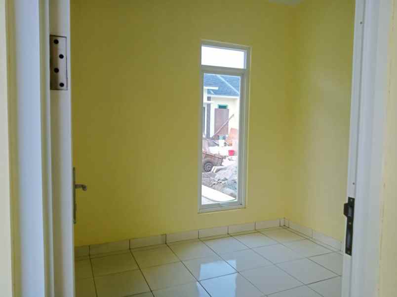 rumah jl ciangsana raya