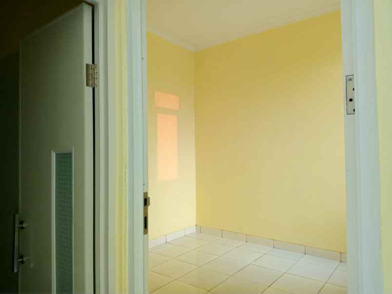 rumah jl ciangsana raya