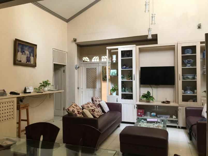 rumah jl gampit jatiwaringin bekasi