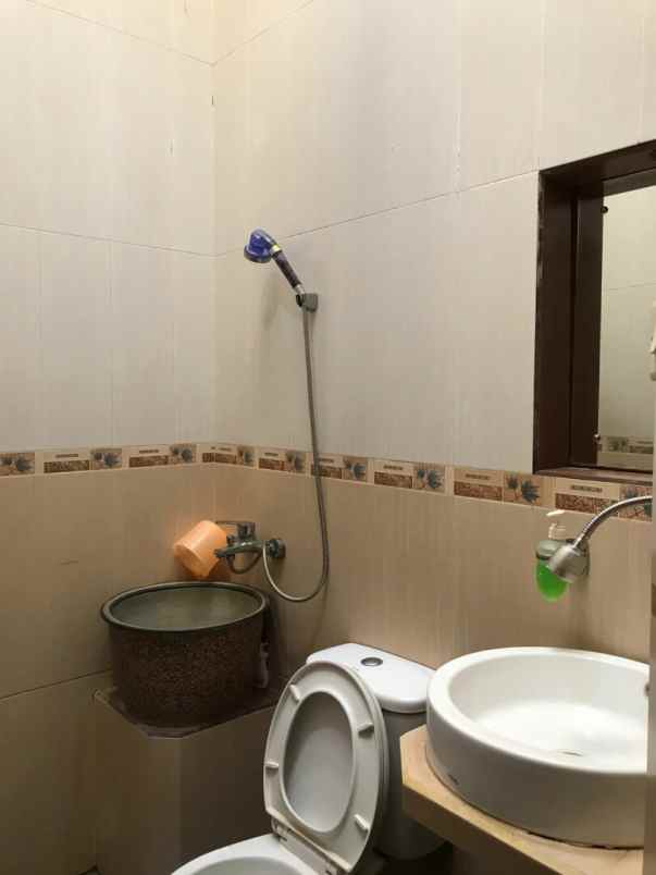 rumah jl gampit jatiwaringin bekasi