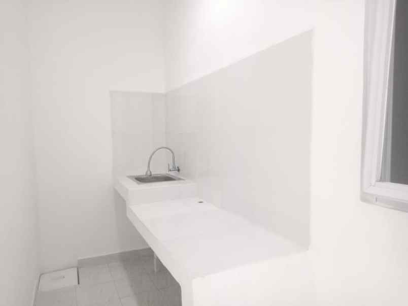 rumah jl raya gandoang