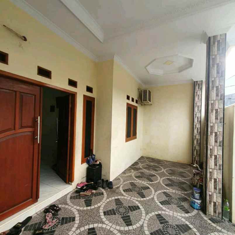 rumah jl salak kota baru