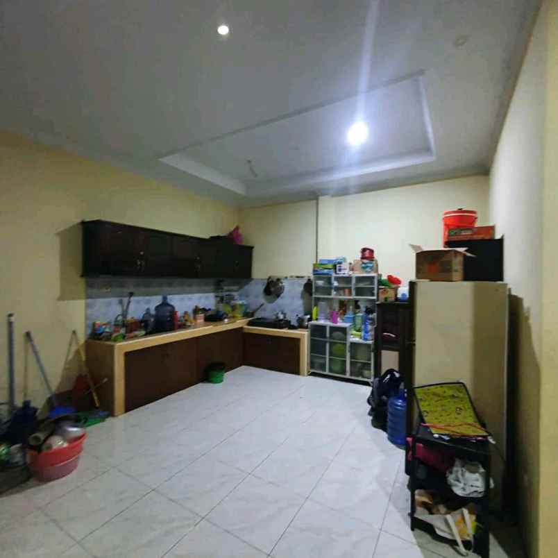 rumah jl salak kota baru