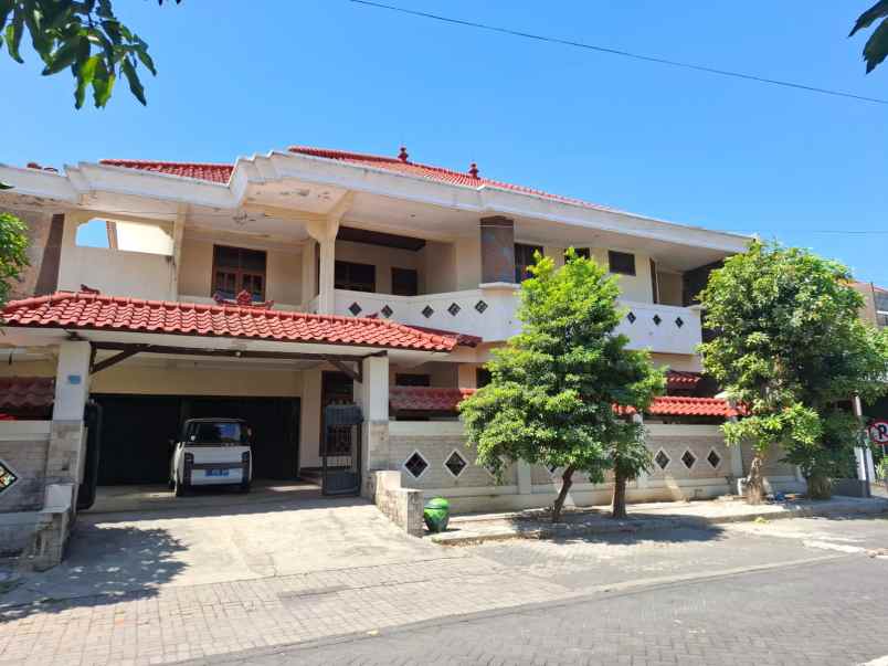 rumah kebonsari elveka jambangan surabaya