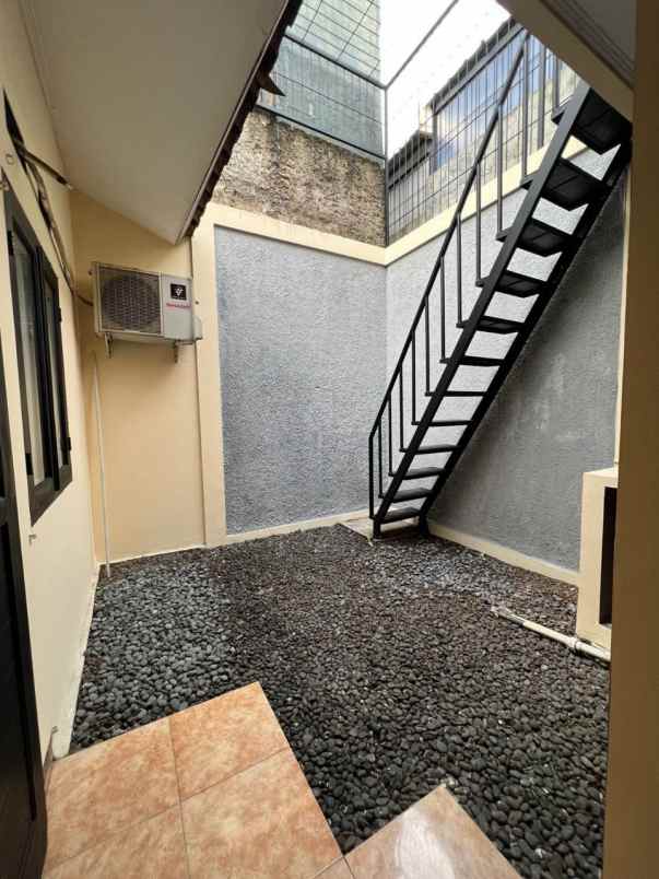 rumah kiarasari dekat ciwastra buahbatu bandung