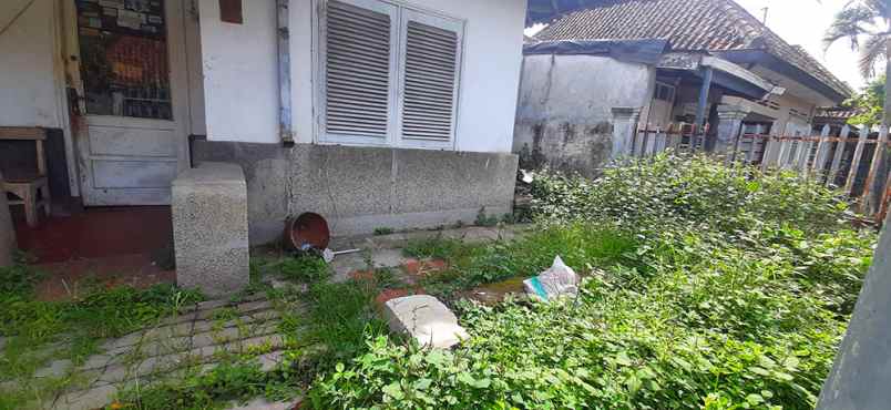 rumah kolonial hitung tanah di pusat kota bandung