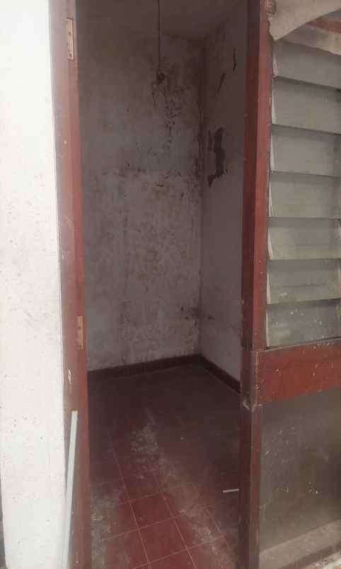 rumah kolonial hitung tanah di pusat kota bandung