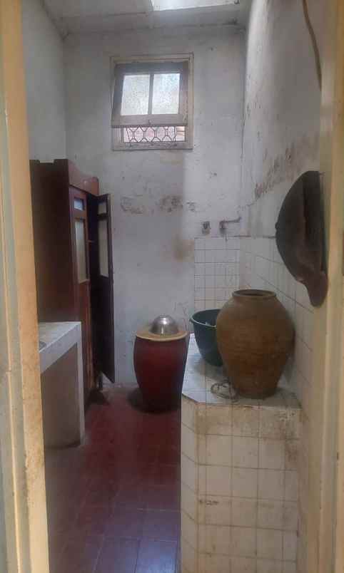 rumah kolonial hitung tanah di pusat kota bandung