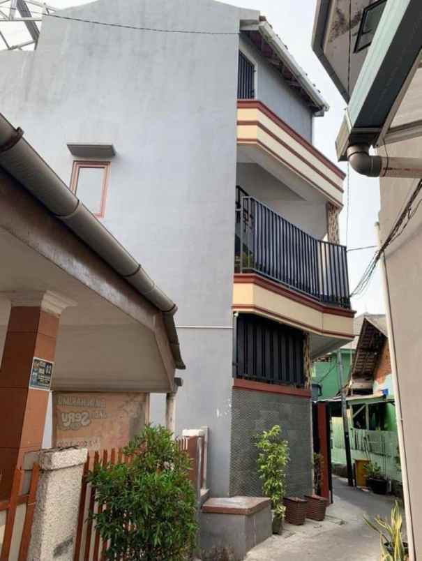 rumah kos 2 lantai rooftop dijual murah jakarta timur