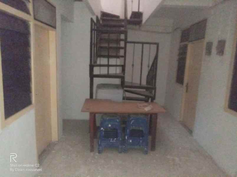 rumah kost di tenggilis mejoyo dekat ubaya
