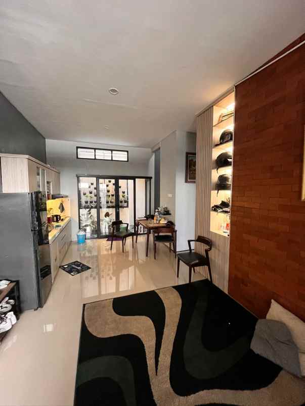 rumah lokasi perumahan singosari dekat araya