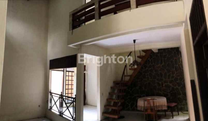 rumah luas di pondok aren