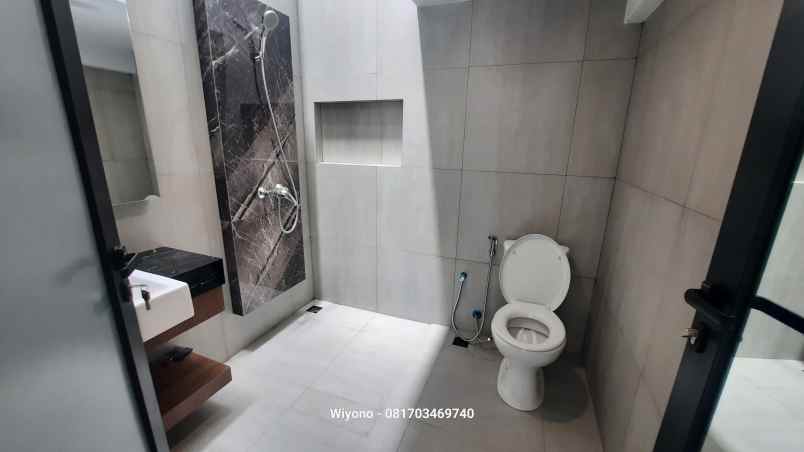 rumah manyar indah dekat merr surabaya