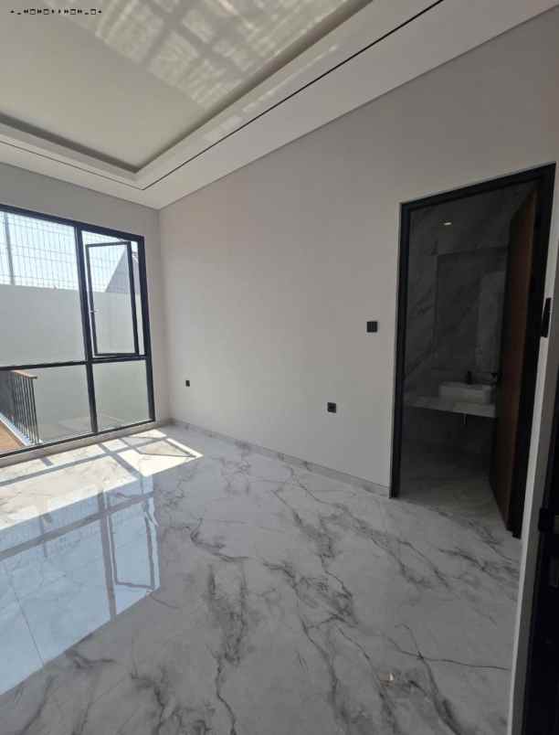 rumah manyar kertoarjo new minimalis strategis