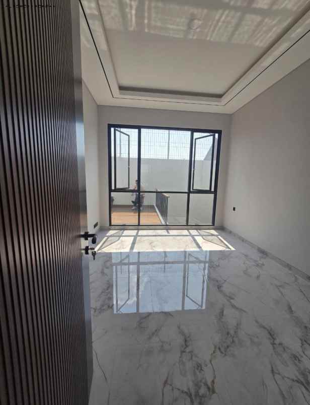 rumah manyar kertoarjo new minimalis strategis