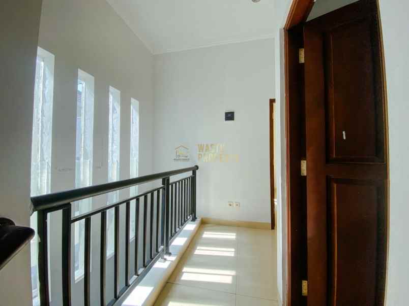 rumah mewah akses mudah di lokasi premium babarsari