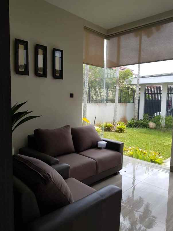 rumah mewah beserta isinya lokasi paris 2