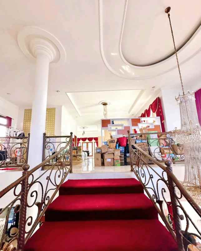 rumah mewah di gondang bulusan tembalang semarang