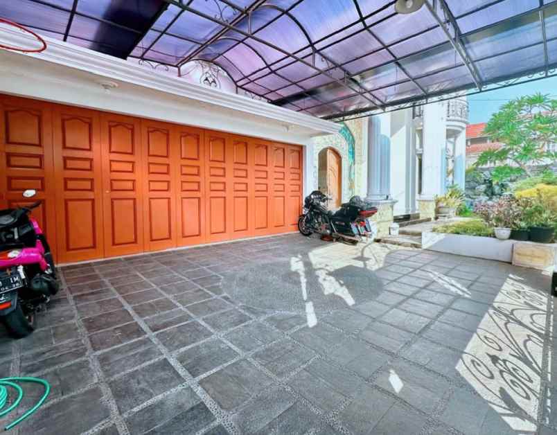 rumah mewah di gondang bulusan tembalang semarang