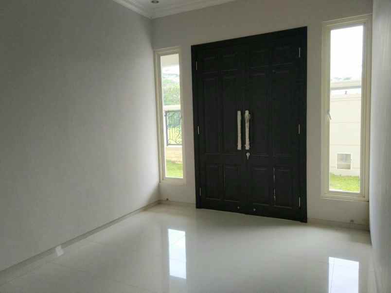 rumah mewah modern siap huni lokasi araya