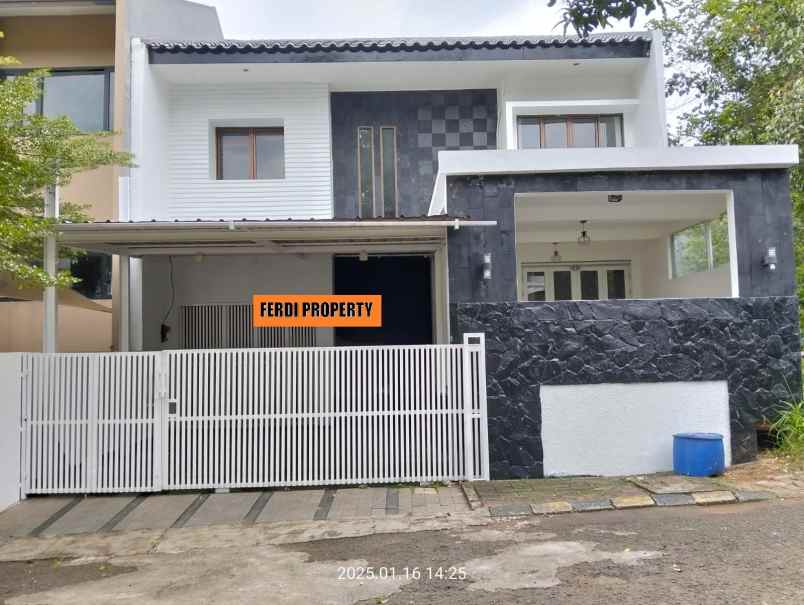 rumah minimalis 2 lantai perum citra gran cibubur