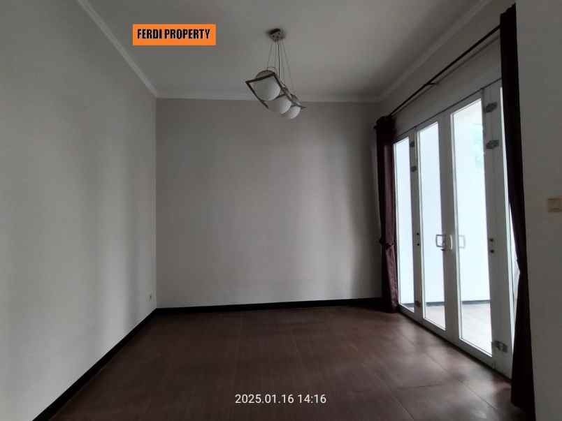 rumah minimalis 2 lantai perum citra gran cibubur