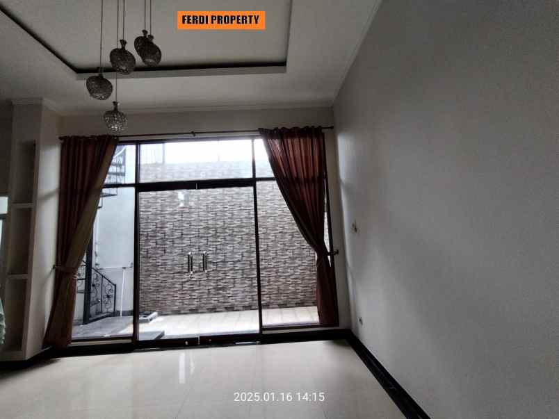 rumah minimalis 2 lantai perum citra gran cibubur