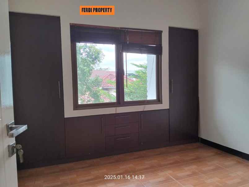 rumah minimalis 2 lantai perum citra gran cibubur